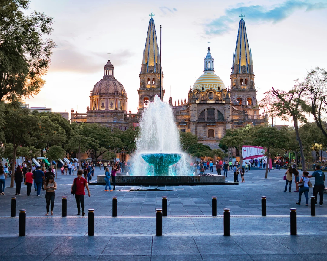 Howdy Guadalajara - Chapultepec