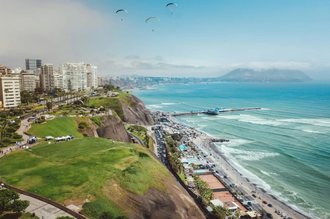 Howdy Lima - Miraflores